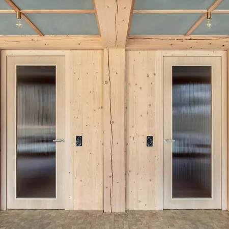 Berglodge Goms מלון